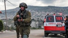 الاحتلال يعتقل مواطنا بعد الاعتداء عليه غرب سلفيت