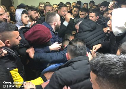 بالصور: جانب من وداع الشهيد أنس دويكات الذي ارتقى برصاص الاحتلال  شرق نابلس