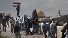 تخوفات أمنية إسرائيلية.. تقييد وصول الفلسطينيين للأقصى قد يفجر الوضع