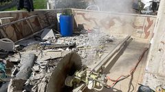 سلطات الاحتلال تجبر عائلة شويكي على هدم منزلها قسراً في بلدة سلوان بالقدس