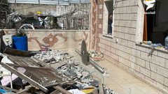 سلطات الاحتلال تجبر عائلة شويكي على هدم منزلها قسراً في بلدة سلوان بالقدس