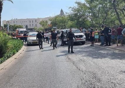 إعلام عبري: مقتل جندي واصابة 8 آخرين شرق القدس المحتلة