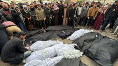 وداع عشرات الشهداء في مجازر الاحتلال ضد العائلات في قطاع غزة