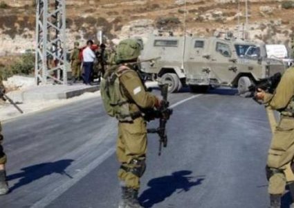 الاحتلال ينصب حاجزا طيارا قرب الجلزون شمال رام الله