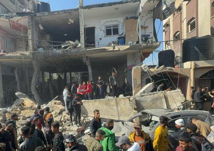 شهيدان وإصابات في قصف للاحتلال على مخيم الشاطئ