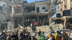 شهيدان وإصابات في قصف للاحتلال على مخيم الشاطئ