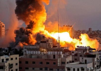 142يوماً من العدوان: استشهاد واصابة عشرات المواطنين في غارات على غزة وخان يونس