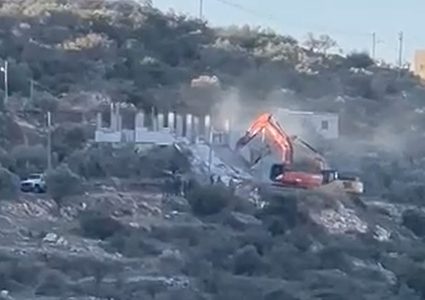 الاحتلال يداهم منزلا قيد الإنشاء غرب سلفيت