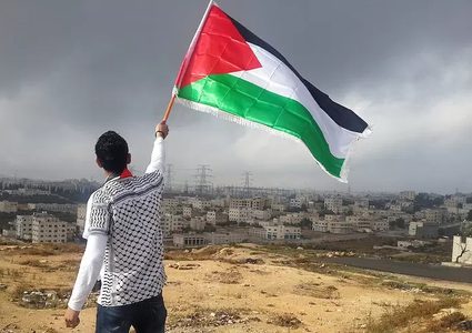 الفلسطينيون يتطلّعون إلى حقبة جديدة تقودها الحكومة المنتظرة
