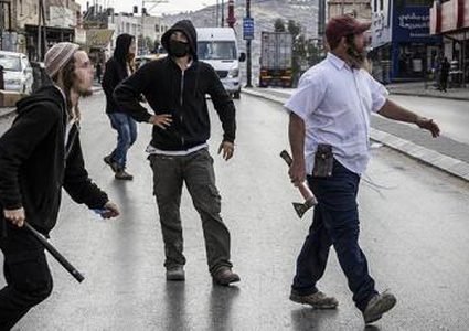 الاحتلال يقتحم مقر الوحدة القانونية للجنة إعمار الخليل