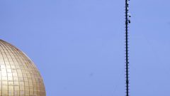 بالصور| الاحتلال ينهي تركيب كاميرات جديدة لمراقبة باحات المسجد الأقصى والمصلين