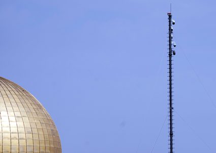 بالصور| الاحتلال ينهي تركيب كاميرات جديدة لمراقبة باحات المسجد الأقصى والمصلين