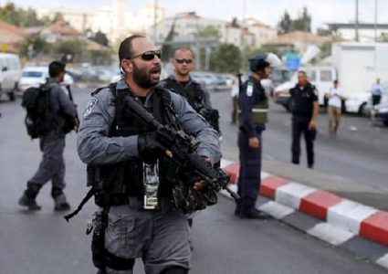 الاحتلال يعتقل فتاة عند حاجز جبع شمال شرق القدس المحتلة