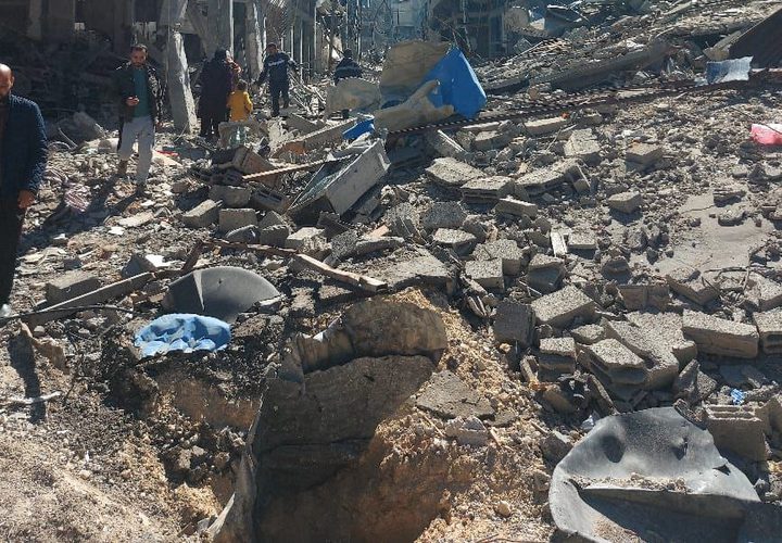 آثار الدمار في المنازل والشوارع والبنية التحية جراء توغل الاحتلال في حي الزيتون