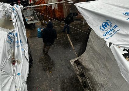 مصر تستأنف غدا إسقاط المساعدات الإنسانية في غزة بمشاركة الإمارات والأردن