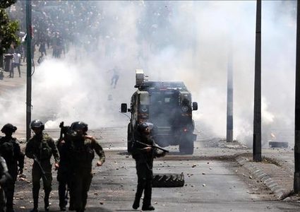 اصابات بالاختناق خلال مواجهات في أوصرين