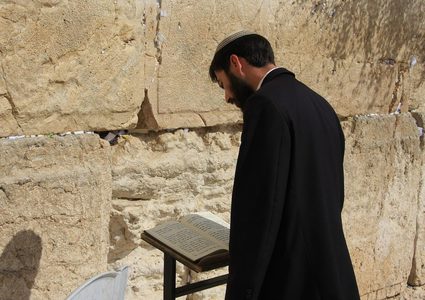 قُنبلة سياسيّة على طاولة الحكومة الإسرائيلية