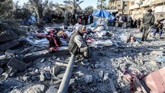 للمرة الثانية خلال 48 ساعة: الاحتلال يستهدف مواطنين ينتظرون المساعدات غرب غزة