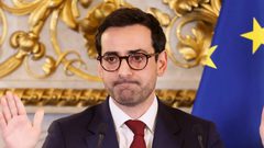 فرنسا تتهم الاحتلال بمنع وصول المساعدات الإنسانية لقطاع غزة