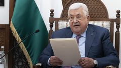 الرئيس يصدر مراسيم بتعيين ثلاثة محافظين في الخليل ونابلس وجنين