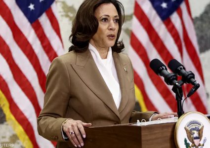 نائبة الرئيس الأمريكي تحث إسرائيل على اتخاذ إجراءات لزيادة المساعدات لغزة