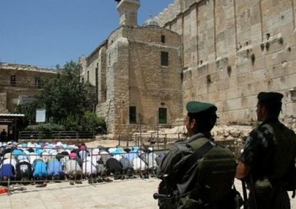 الاحتلال اقتحم الأقصى 20 مرة ومنع رفع الأذان في الحرم الإبراهيمي 44 مرة في شباط