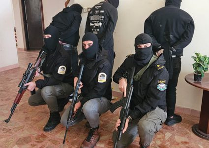 الأمن الوقائي في نابلس يحرر طفلا من خاطفيه