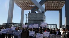 حرب غزة تحول دون سفر الطلبة الفلسطينيين لاستكمال دراساتهم الجامعية خارجها