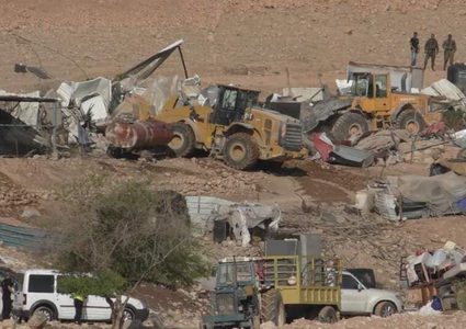 الاحتلال يهدم "بركسين" للحدادة والدواجن في فقوعة شمال شرق جنين