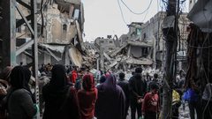 تلفزيون مصري: وفد حماس يغادر القاهرة للتشاور حول هدنة في غزة