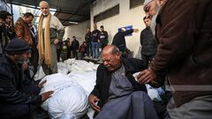 استشهاد 35 مواطنا في قصف الاحتلال وسط قطاع غزة