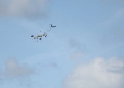 حوادث إنزال خاطئة تسفر عن وقوع شهداء وجرحى في غزة