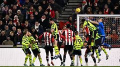 أرسنال يخطف الفوز على برنتفورد بهدف قاتل وينتزع صدارة الدوري الإنجليزي