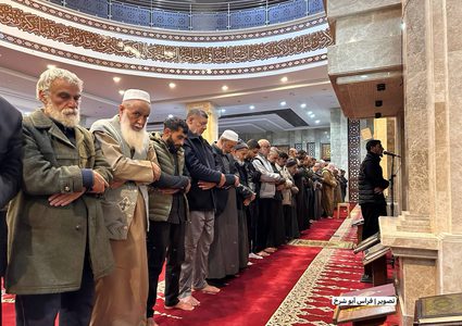 جانب من أداء صلاة التراويح من داخل مساجد مدينة رفح في ظل الحرب و الدمار على غزة