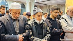 جانب من أداء صلاة التراويح من داخل مساجد مدينة رفح في ظل الحرب و الدمار على غزة