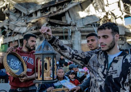 لا ماء ولا طعام ولا مساجد.. مواطنون في قطاع غزة: صائمون دون رمضان