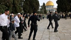 مستوطنون يقتحمون "الأقصى"