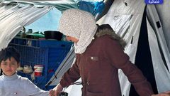 مها وافي .. مسعفةٌ فلسطينيةٌ تواصل عملها لرعاية أسرتها بعد اعتقال زوجها المسعف