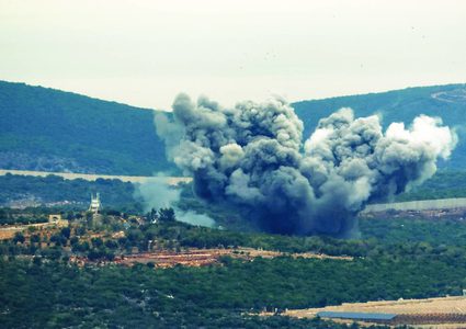 حزب الله يصعد وإسرائيل تشن غارات