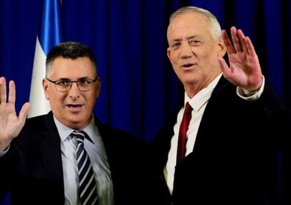 الانشقاق داخل حزب غانتس يبعثر الخارطة السياسية في إسرائيل ويصب في صالح نتنياهو