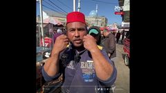 غزيون يحاولون إظهار ملامح رمضان ويتمسكون بالتقاليد.. رغم الحرب والدمار