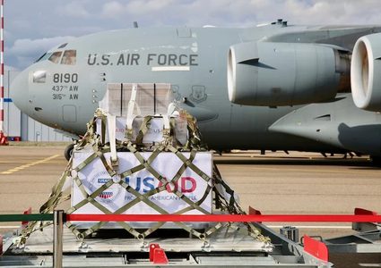 رحلة على متن طائرة أمريكية تسقط مساعدات على قطاع غزة