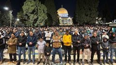 40 ألفا يؤدون صلاتي العشاء والتراويح في المسجد الأقصى