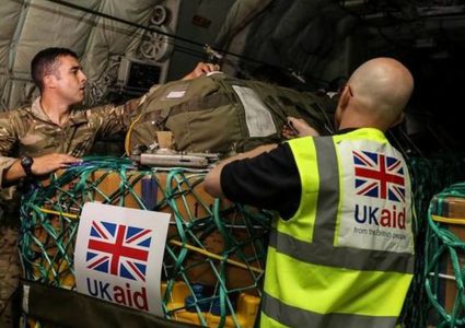 بريطانيا تعارض إسقاط مساعداتها جوا على غزة