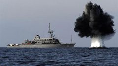 "فايننشال تايمز": محادثات سرية بين واشنطن وطهران بشأن هجمات البحر الأحمر