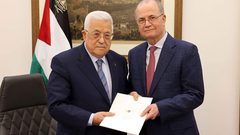 الرئيس عباس يكلف محمد مصطفى بتشكيل حكومة فلسطينية جديدة