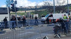 الاحتلال يمنع طواقم الهلال الأحمر من الدخول الى باحات الأقصى