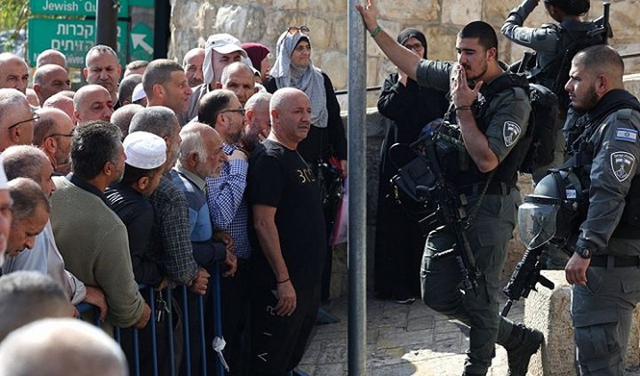 الخارجية تدين منع الاحتلال الاسرائيلي المصلين من دخول المسجد الاقصى