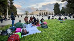 موائد الإفطار في المسجد الأقصى هذا المساء، رغم قيود الاحتلال وعراقيله