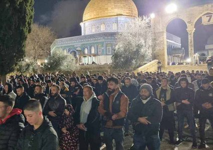 90 ألف مصل أدوا صلاتي العشاء والتراويح في المسجد الأقصى المبارك